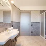 Free Parking - Modern Design In A Oasis