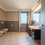 Free Parking - Modern Design In A Oasis Apartment